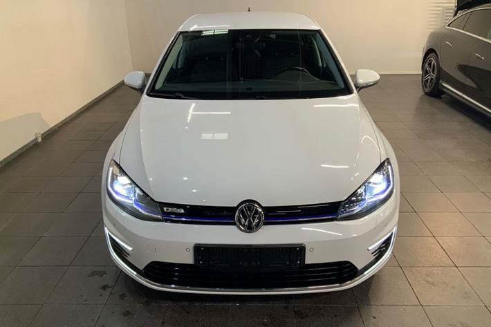 Hvid VW e-Golf VII fra 2019