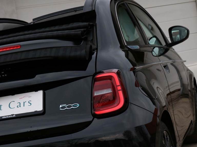 Fiat 500e 42 la Prima Cabrio