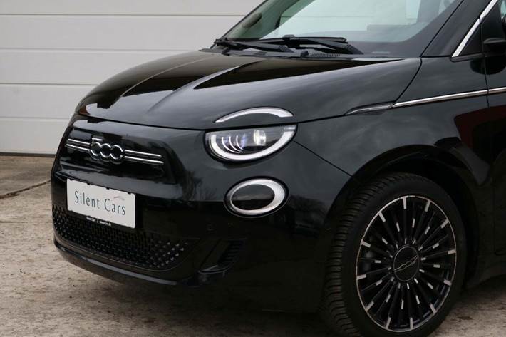 Sort Fiat 500e fra 2022