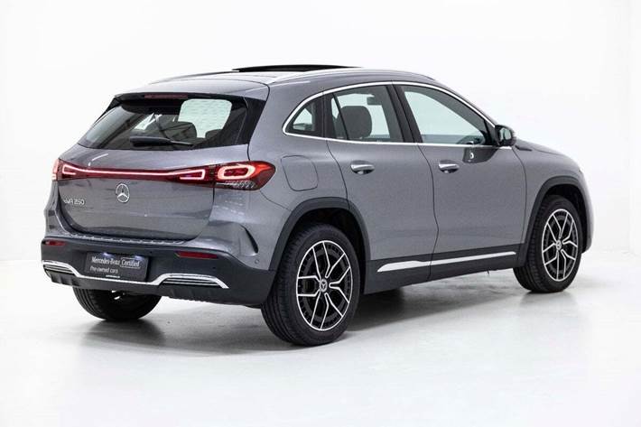 Grå Mercedes EQA250 fra 2022