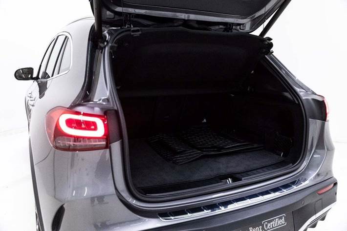 Grå Mercedes EQA250 fra 2022