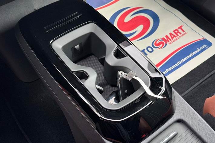 Hvid VW ID.4 fra 2025