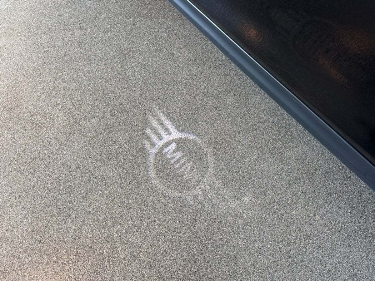 Sort Mini Cooper SE fra 2022