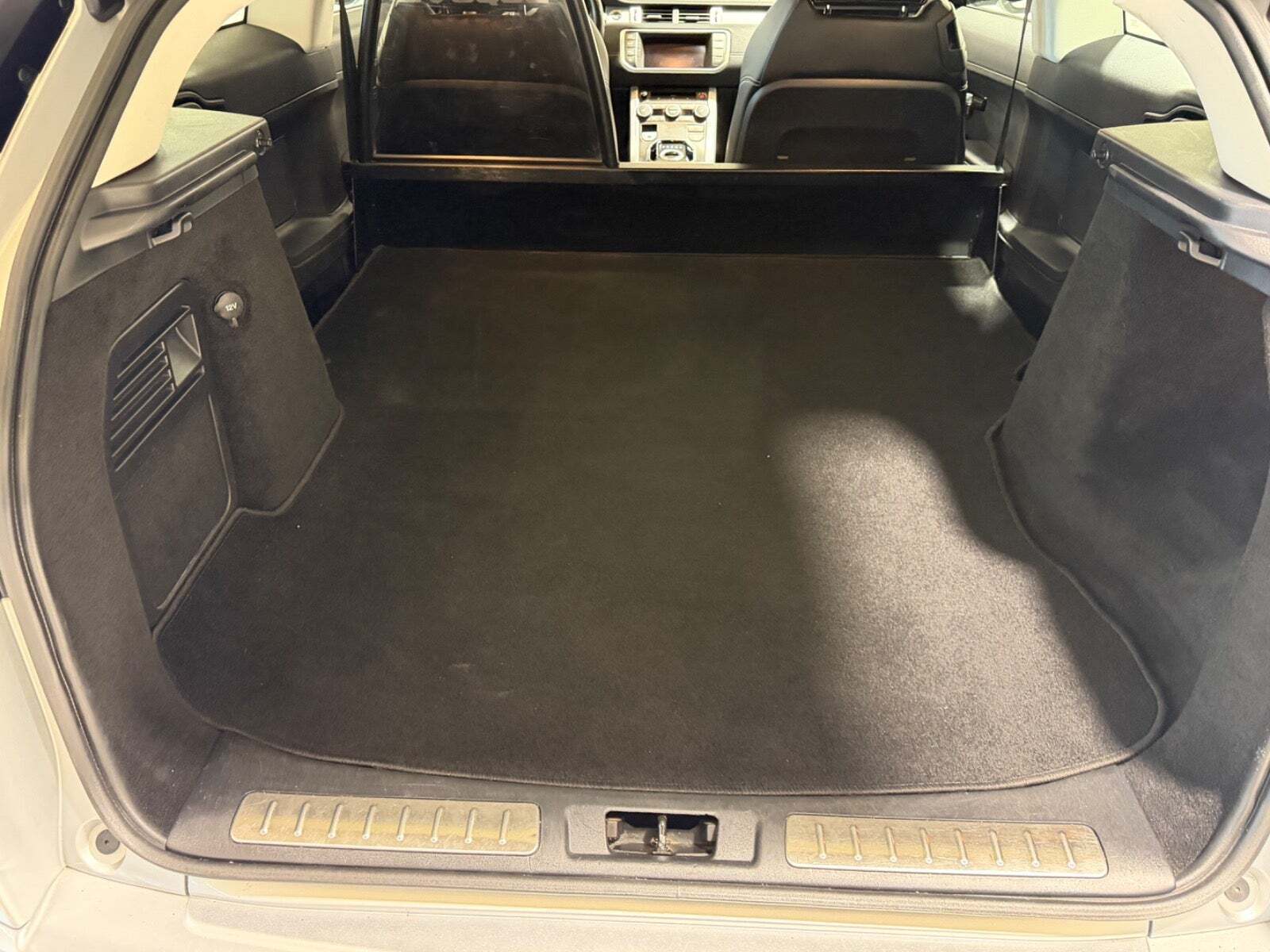 Sølv Land Rover Range Rover evoque fra 2013