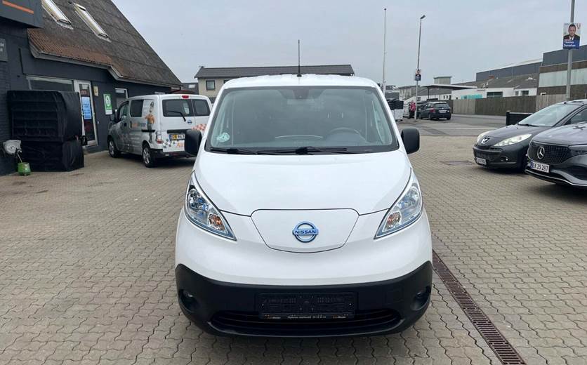 Nissan e-NV200 Comfort+ Van