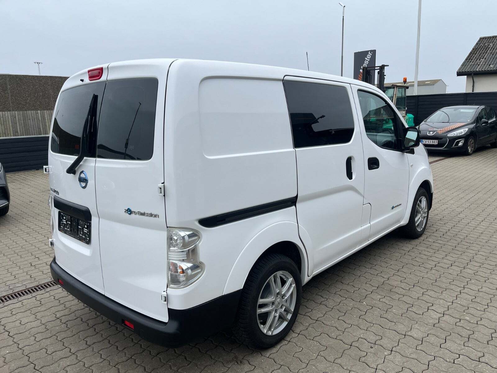 Nissan e-NV200