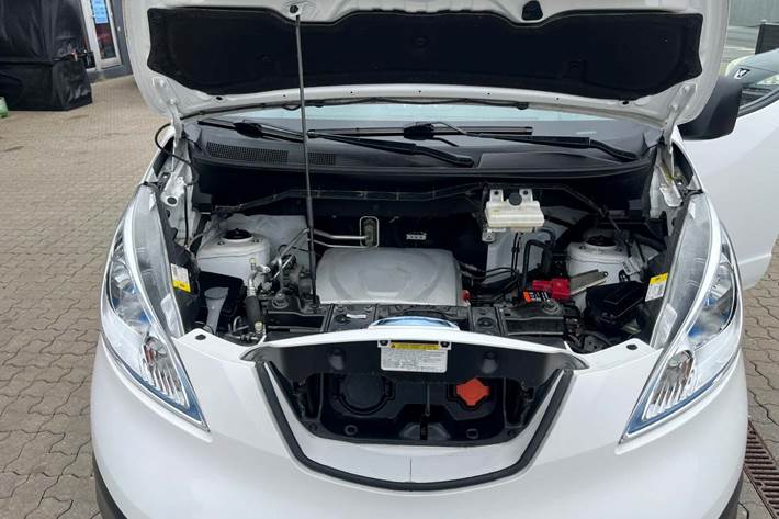 Hvid Nissan e-NV200 fra 2020