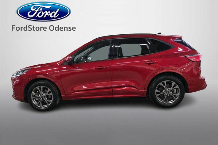 Rød Ford Kuga fra 2020