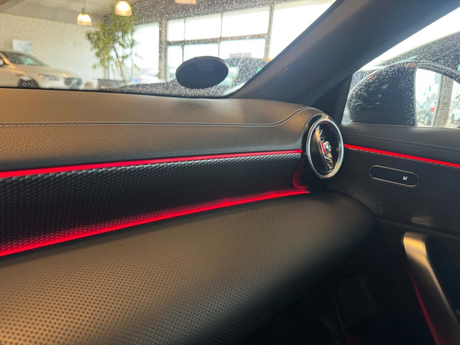 Sort Mercedes CLA180 d fra 2019