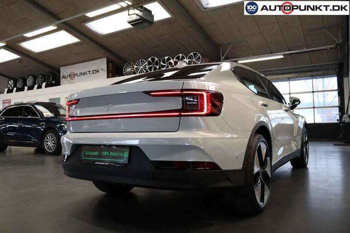 Hvid Polestar 2 fra 2024