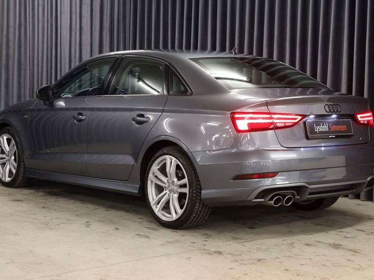 Audi A3 40 TFSi Limited plus quattro S-tr.