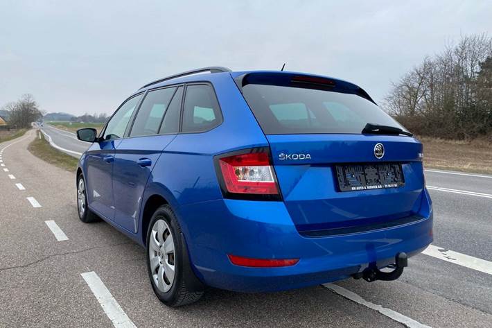 Blå Skoda Fabia fra 2020