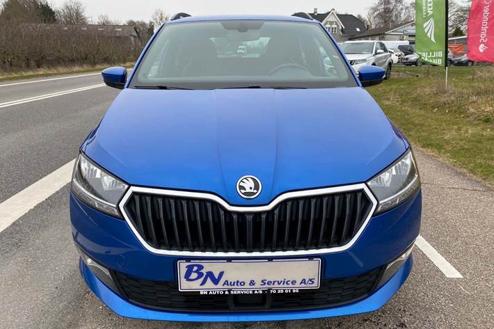 Blå Skoda Fabia fra 2020