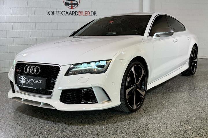 Hvid Audi RS7 fra 2014 set udefra