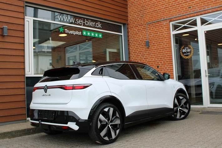 Hvid Renault Megane E-Tech fra 2023