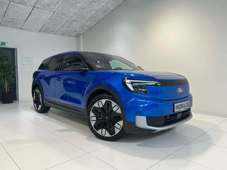 Ford Explorer 77 Premium Extended Range