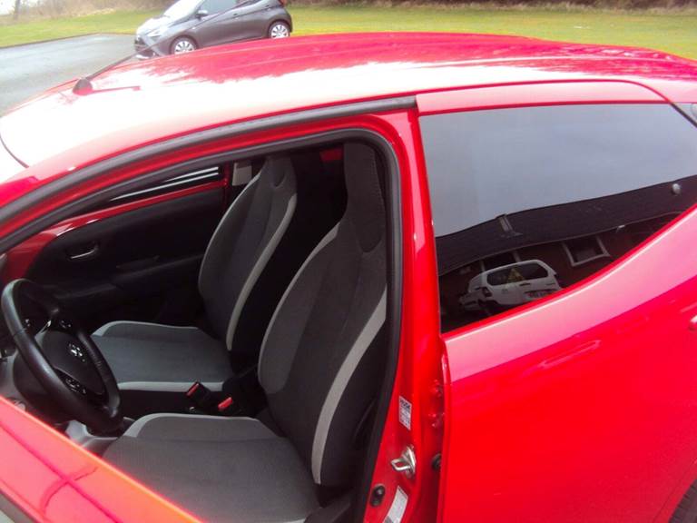 Toyota Aygo 1,0 VVT-i x-press