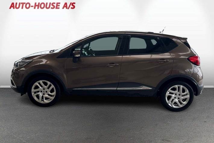 Brun Renault Captur fra 2015