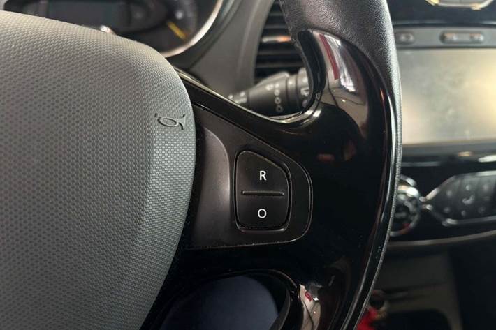 Brun Renault Captur fra 2015