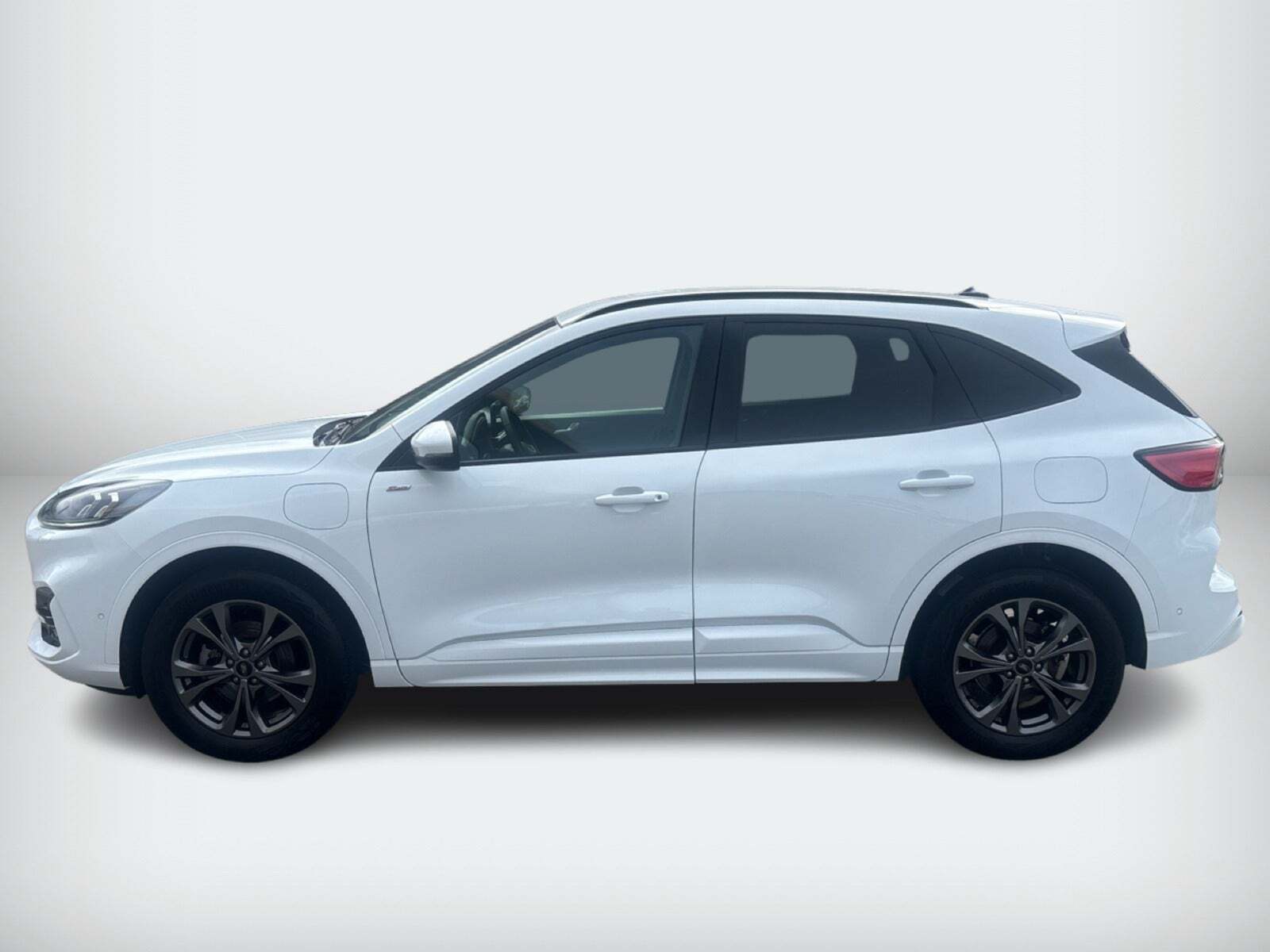 Hvid Ford Kuga fra 2023