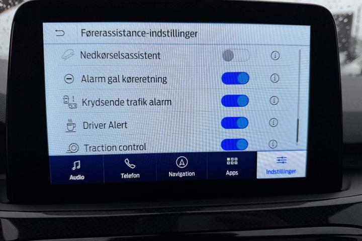 Hvid Ford Kuga fra 2023