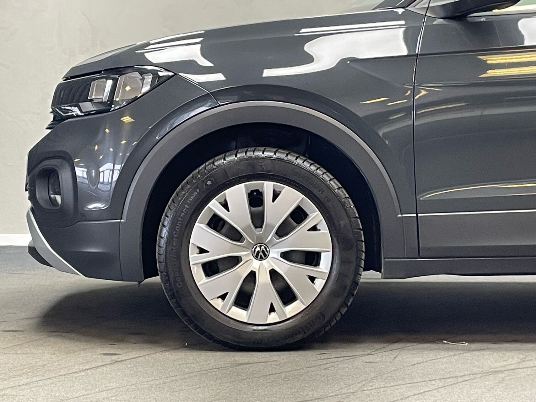 VW T-Cross 1,0 TSI Basis 95HK 5d