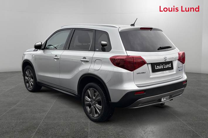 Sølv Suzuki Vitara fra 2020