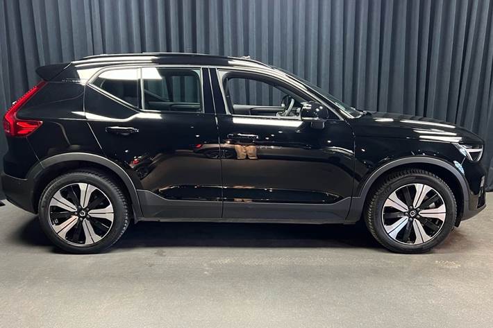 Sort Volvo XC40 fra 2022