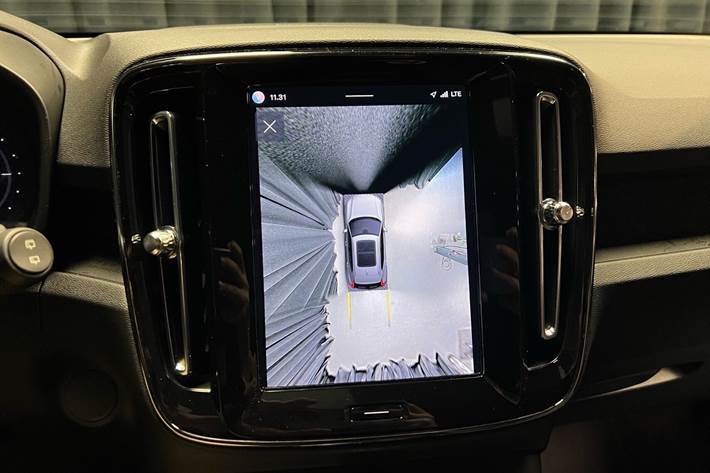 Sort Volvo XC40 fra 2022