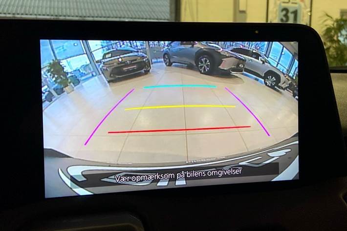 Grå Toyota Urban Cruiser fra 2026