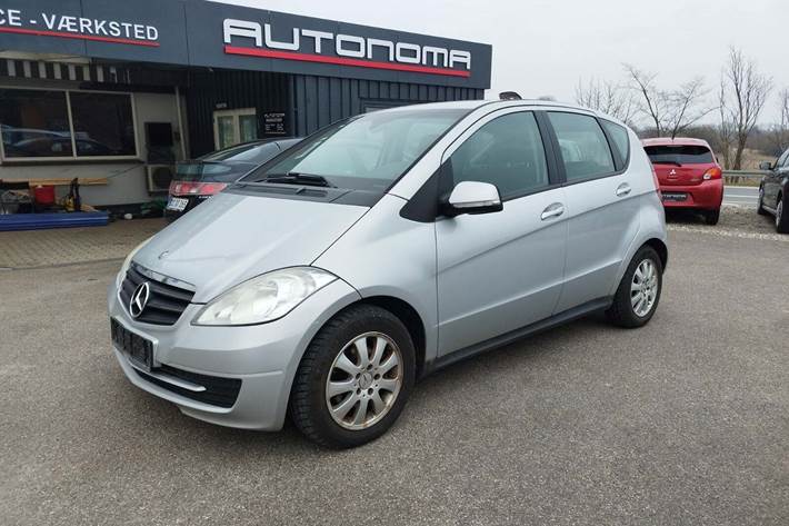 Sort Mercedes A180 fra 2009