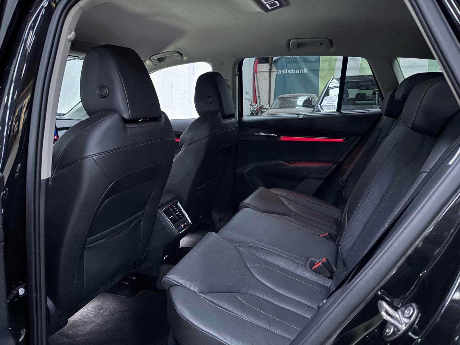 Sort Skoda Enyaq fra 2023