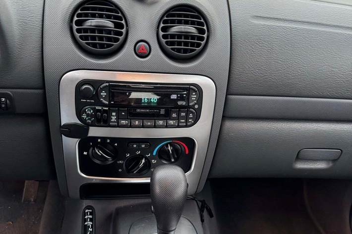 undefined Jeep Cherokee fra 2006