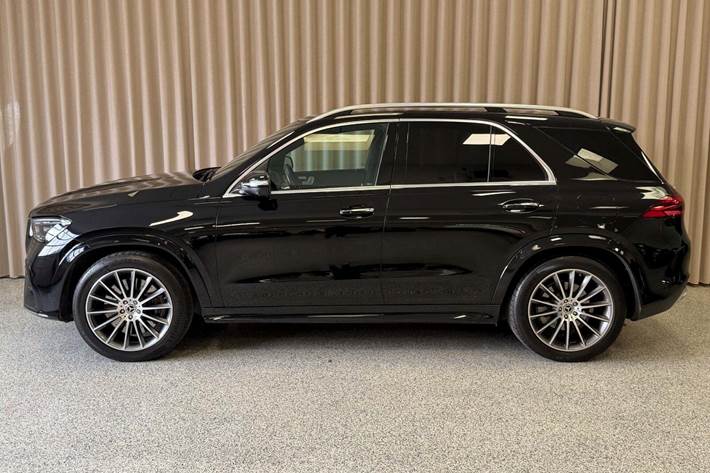 Sort Mercedes GLE350 de fra 2024