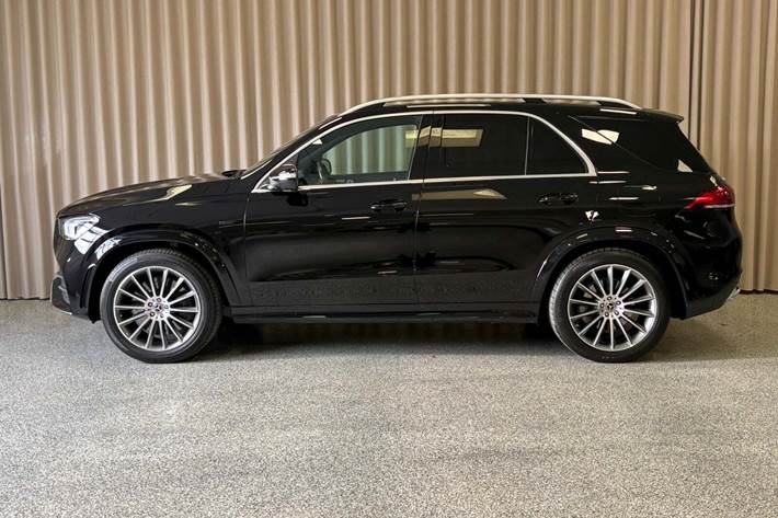 Sort Mercedes GLE350 de fra 2021