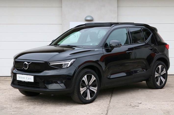 Sort Volvo XC40 fra 2023