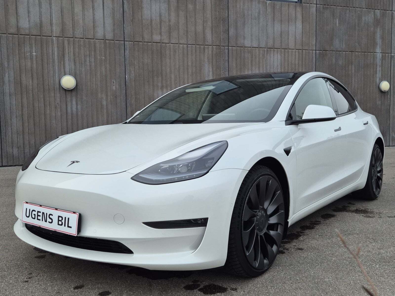 Tesla Model 3 Performance AWD