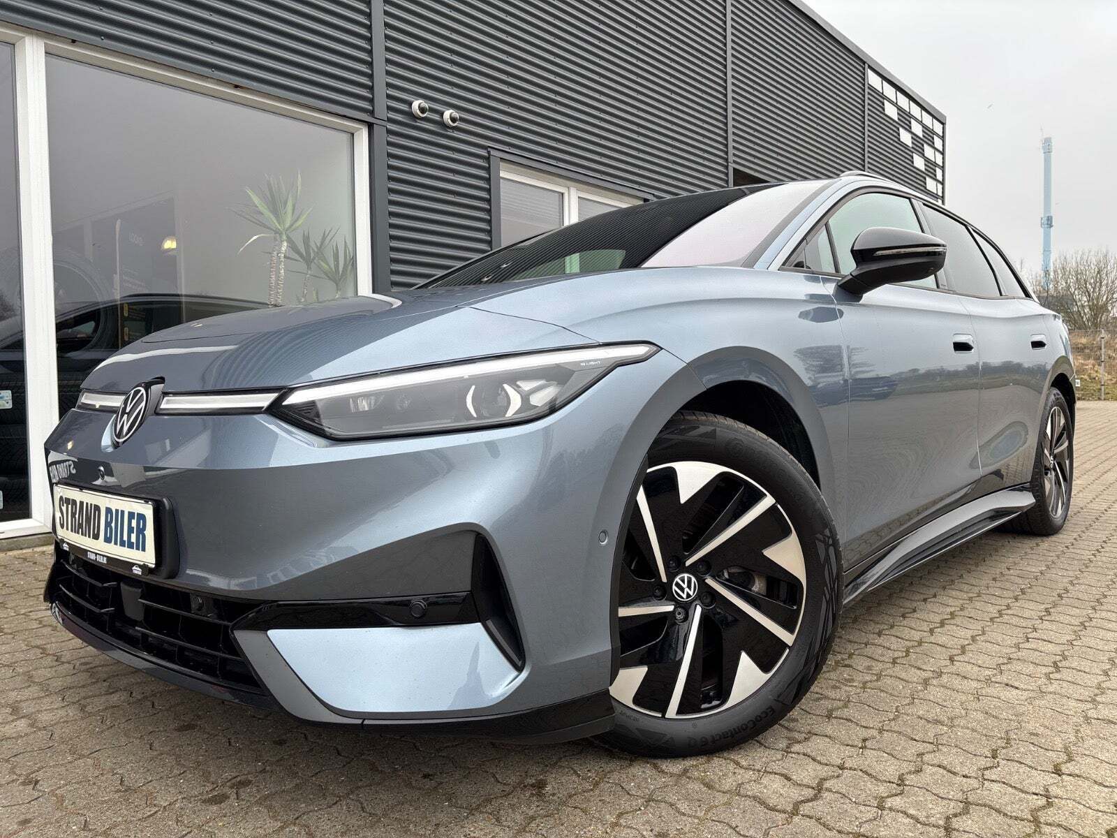 Blå VW ID.7 fra 2025