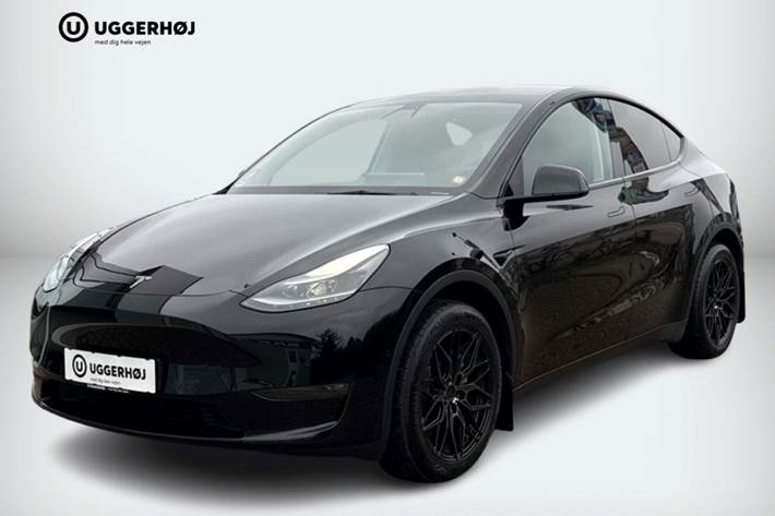 Sort Tesla Model Y fra 2022