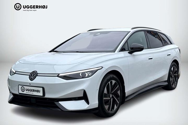 Hvid VW ID.7 fra 2025 set udefra