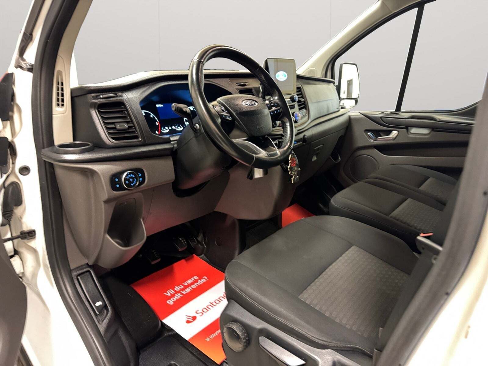 Ford Transit Custom 300 L2 2,0 TDCi 130 Trail