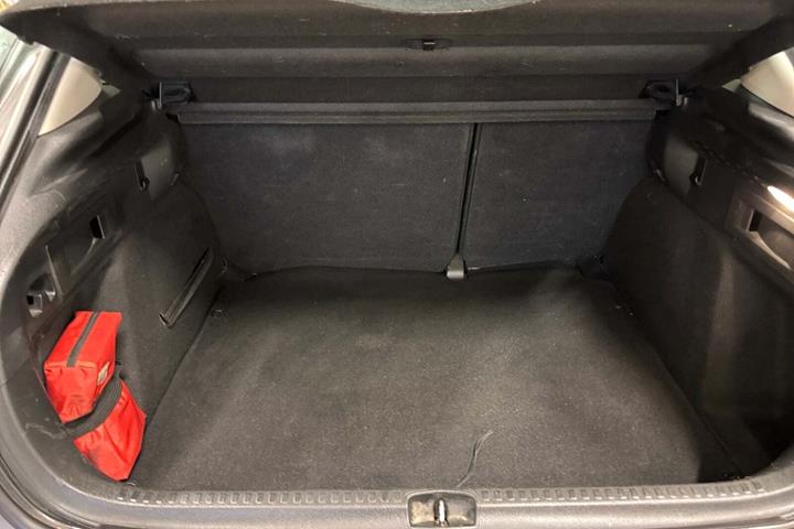 Grå Citroën C4 fra 2018
