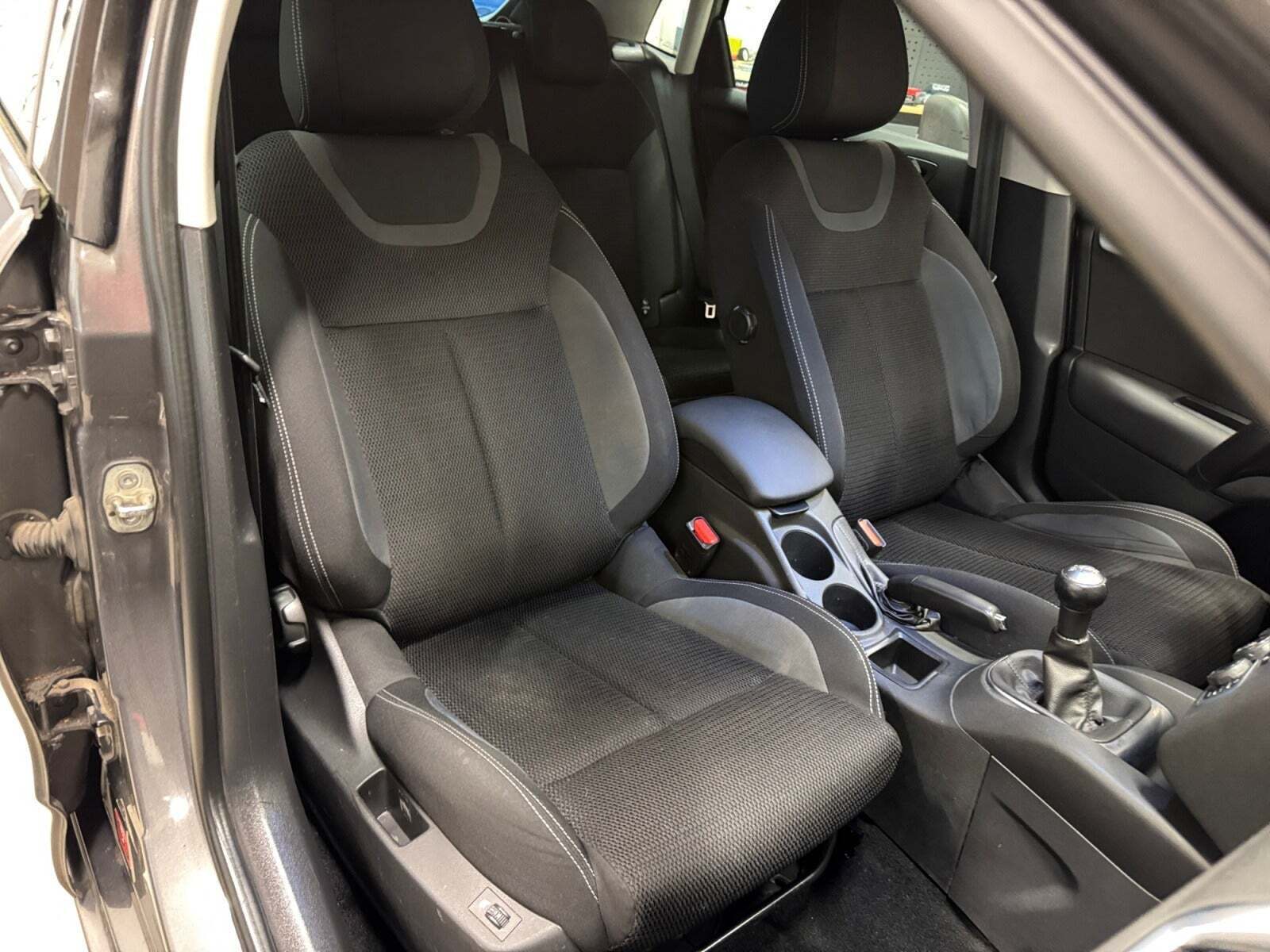 Grå Citroën C4 fra 2018