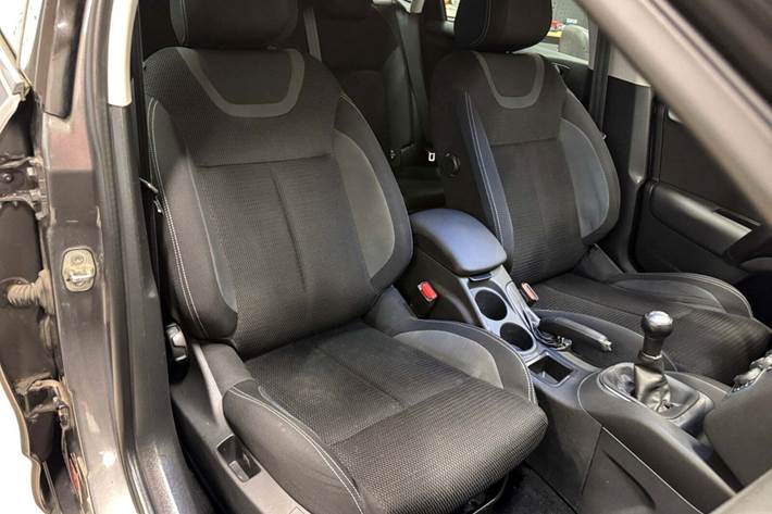 Grå Citroën C4 fra 2018