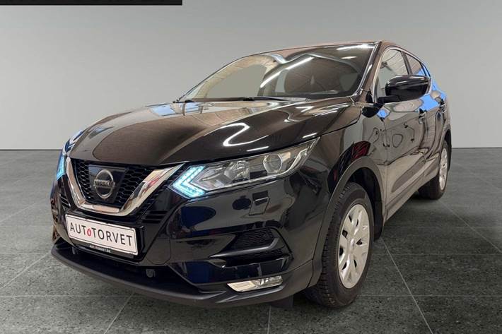 Sort Nissan Qashqai fra 2018 set udefra