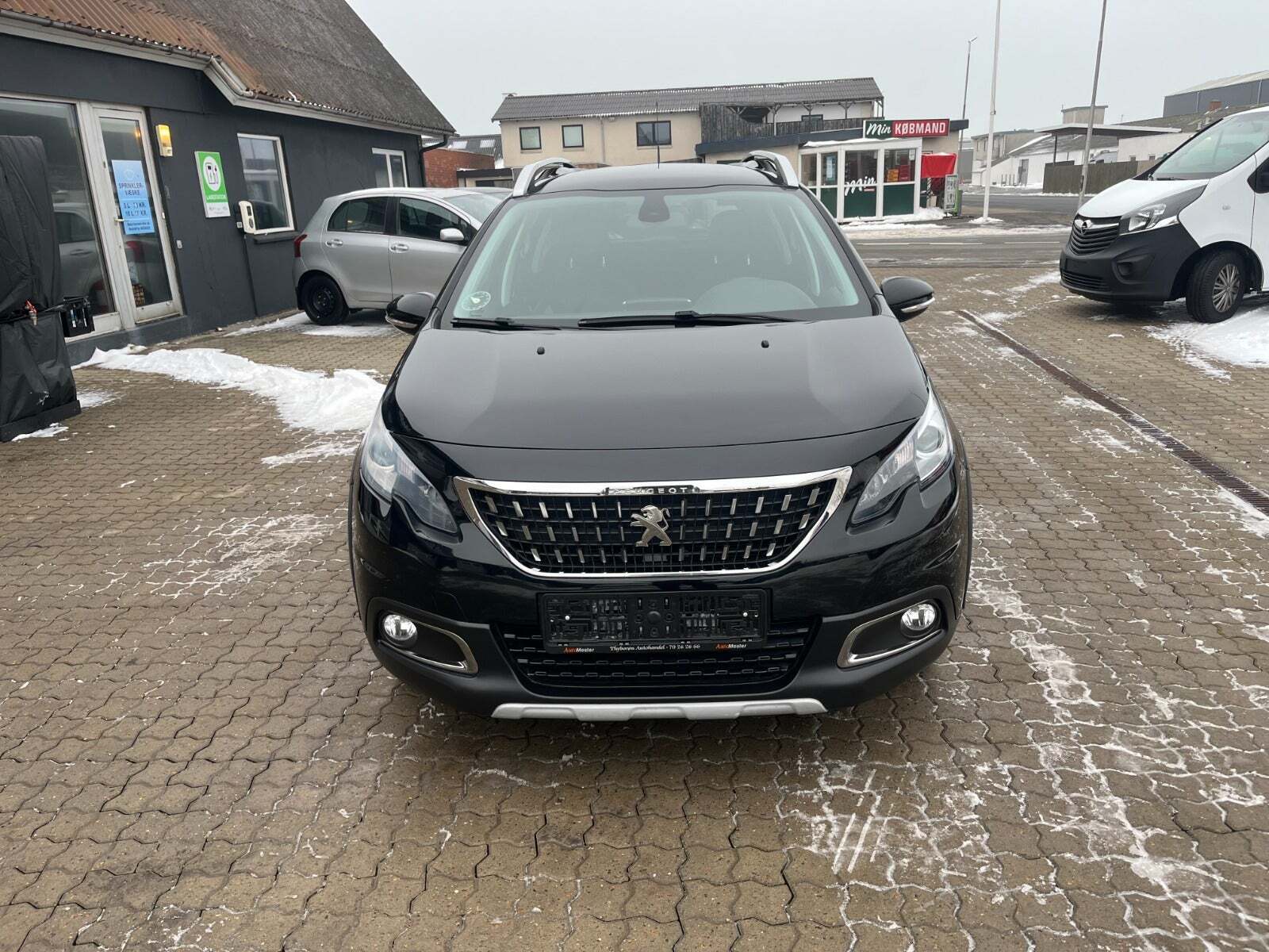 Peugeot 2008 1,6 BlueHDi 100 Allure Sky