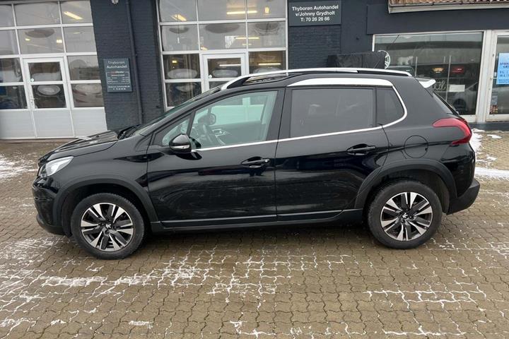 Sort Peugeot 2008 fra 2018