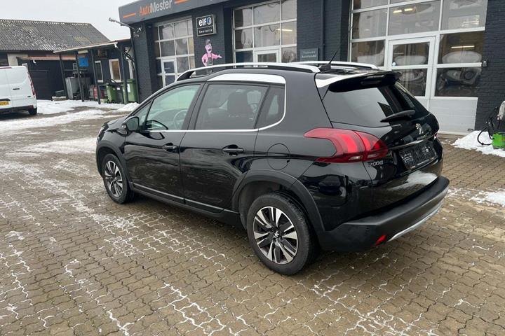 Sort Peugeot 2008 fra 2018