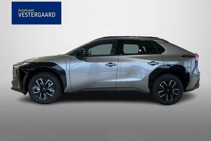 Beige Toyota BZ4X fra 2025