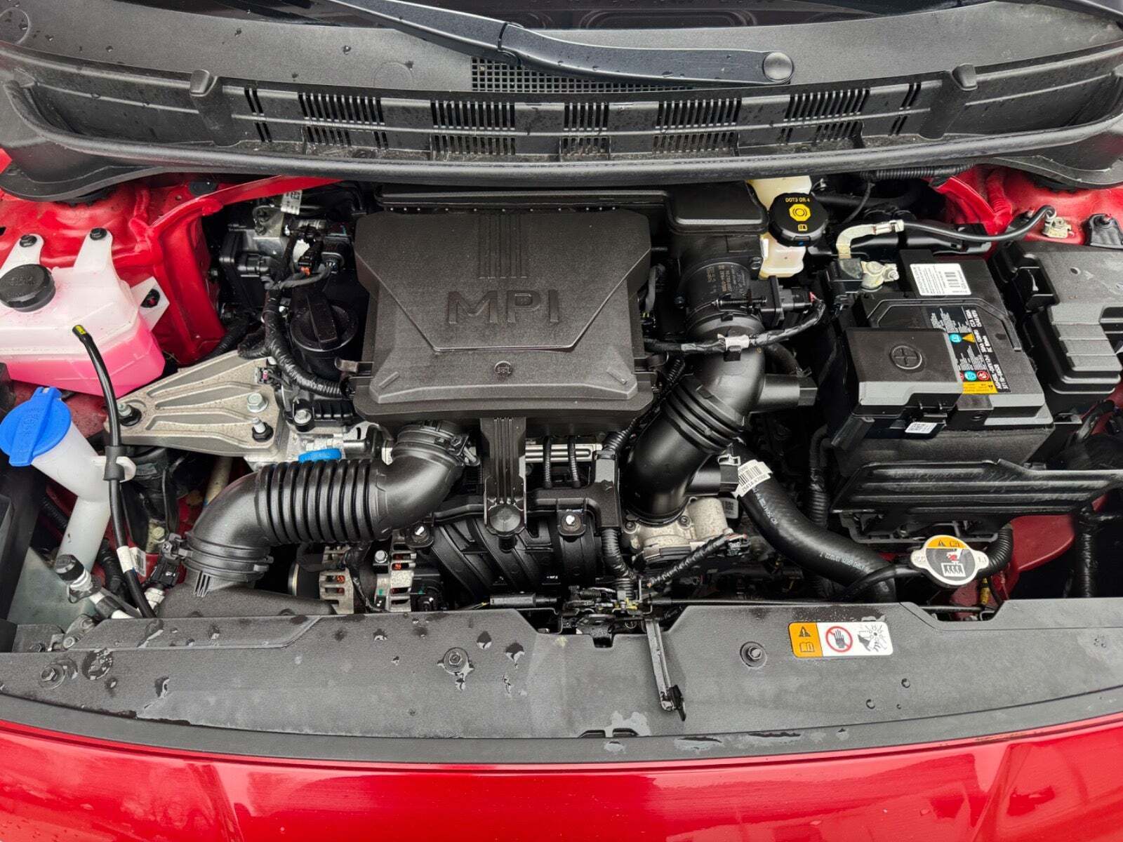 Rød Hyundai i10 fra 2023